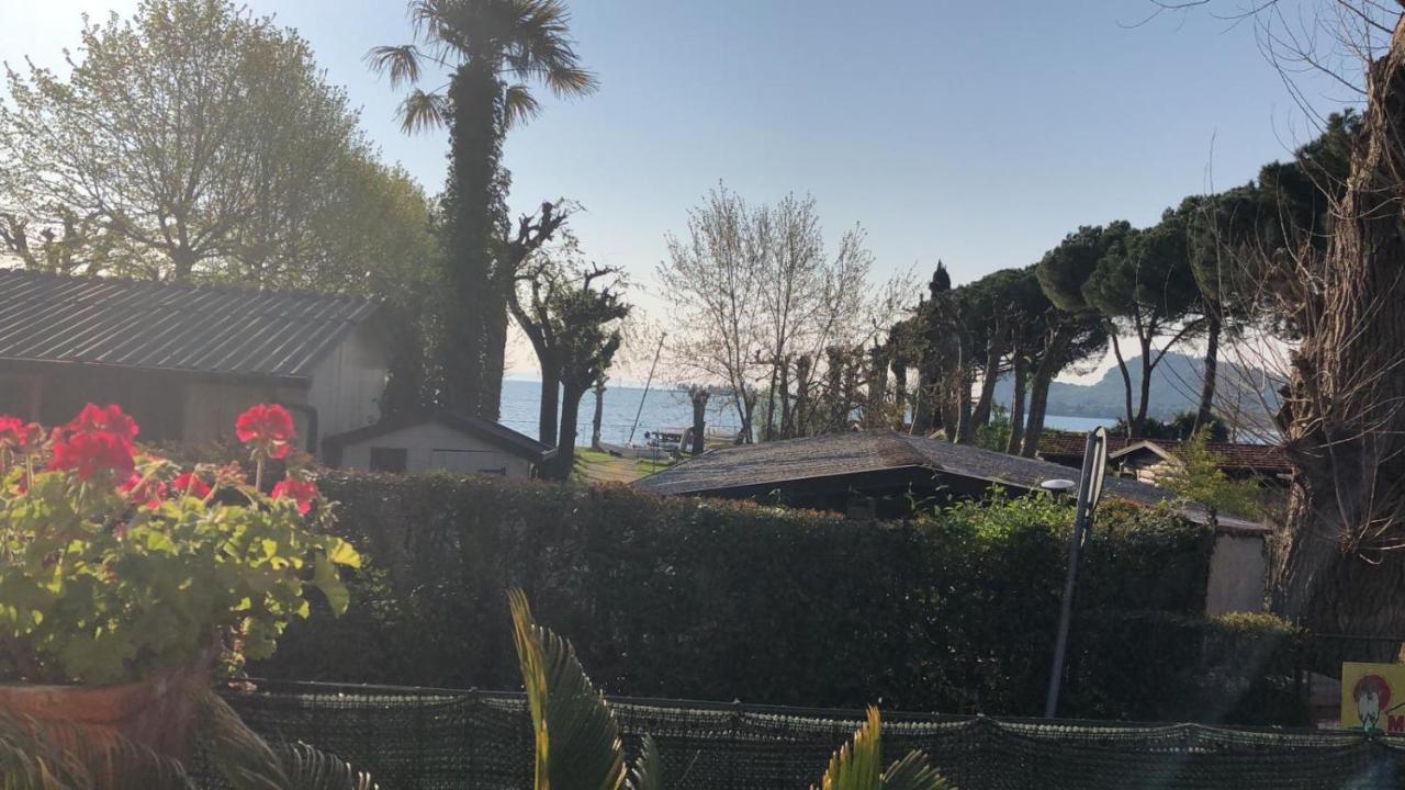 Casa Vacanze Gardiolina Сан Феличе дел Бенако Екстериор снимка